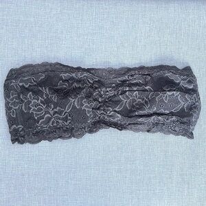 Talula Aritzia Lace Bandeau Bralette